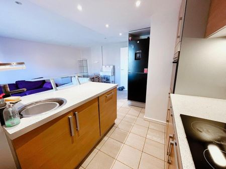 2 bedroom flat to rent - Photo 4