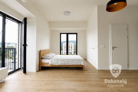 Pronájem bytu 1+kk 37 m² - Photo 2