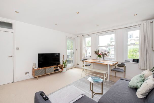 2 Bed Flat, Frognal, NW3 - Photo 1