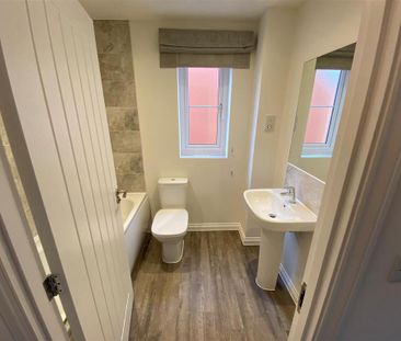 3 bedroom terraced house to rent - Photo 5