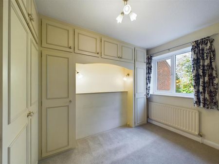 3 bedroom semi-detached house to rent - Photo 4