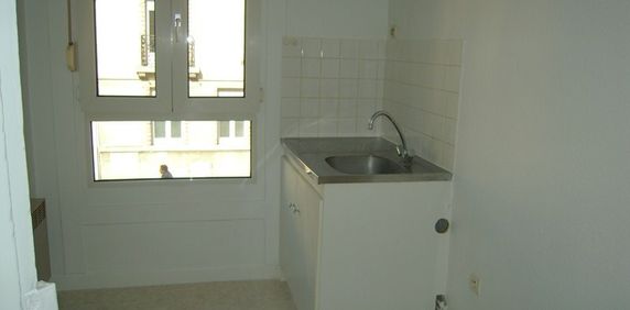 RUE ROGER SALENGRO, Reims - Photo 2