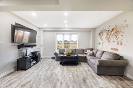 For Lease - 1357 Calais Drive, Woodstock, Ontario - Photo 2