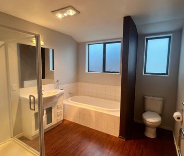 24 Heathridge Place - Photo 3