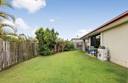 29 Stockdale Street, Pacific Pines, QLD 4211 - Photo 4