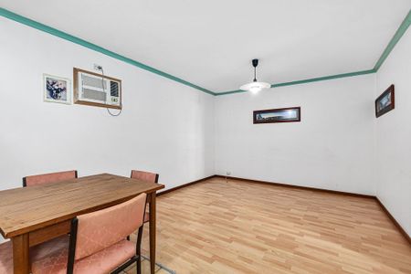 Full Brick Home & Granny Flat in Hurstville Public School Catchment - Photo 3