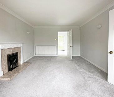 4 bedroom detached house to rent - Photo 3