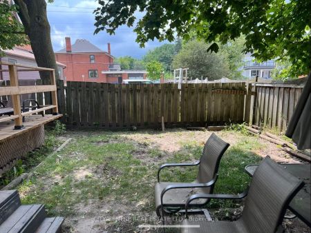 Detached Home For Lease | W9248183 - Photo 3