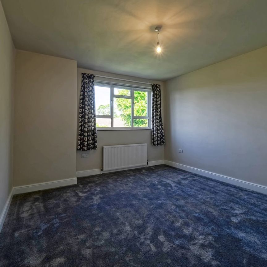 2 Bed Flat, Beechwood Close, N2 - Photo 1
