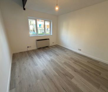 1 bedroom mid terraced house to rent - Photo 3