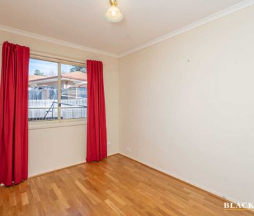3 Bedroom Townhouse in Charnwood - Photo 5