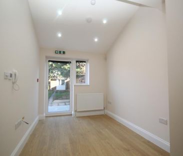 5 bedroom terraced house to rent - Photo 1