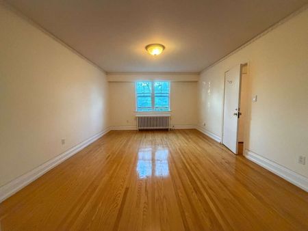 For Lease - 205 Ridley Boulevard, Toronto, Ontario - Photo 3