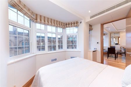 A smart three bedroom apartment situated on the 6th floor of this well run portered block opposite Harrods located in the heart of Knightsbridge. Tenancy Length: Minimum 12 months EPC rating C | Council Tax Band G - Photo 5