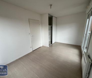 Location Appartement 4 pièces 82m² MAUBEUGE 59600 - Photo 4