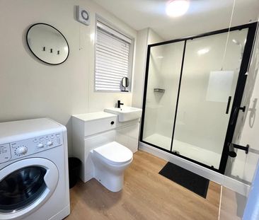 Court Road, Cardiff, Grangetown - Photo 5