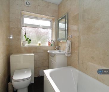 2 bedroom maisonette to rent - Photo 6