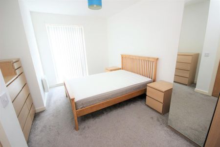 2 bedroom apartment to rent - Photo 2
