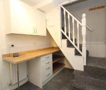 2 bedroom cottage to rent - Photo 1