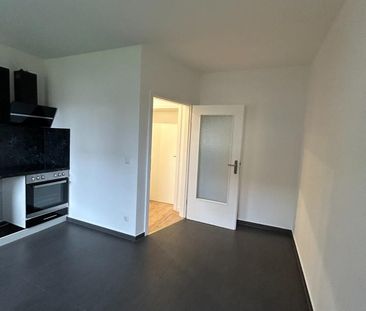 WO GEMÜHTLICHKEIT AUF MODERNE TRIFFT - EG-Wohnung mit EBK & Balkon - Photo 4