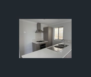 Discover refined living at 8 Scala Retreat, Sinagra - Photo 2