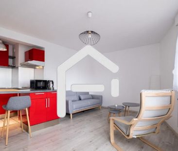 A louer : appartement 2 pièces 42 m² au Minimes avec PARKING ET TER... - Photo 1