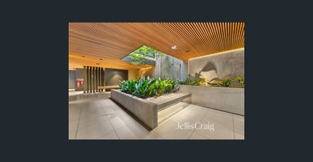 Modern Urban Living in the Heart of St Kilda - Photo 4