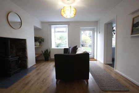 Long Row, Treforest, CF37 - Photo 2