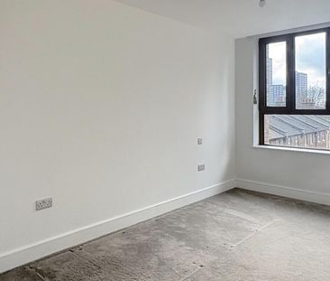 2 bedroom flat to rent - Photo 6