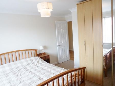 2 bedroom apartment to rent - Photo 4