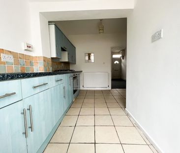 2 Bedroom - Photo 4