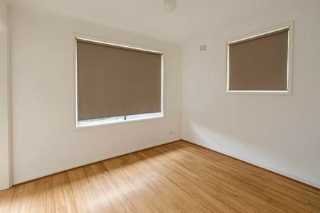 FANTASTIC HOME IN PRIME LOCATION - Photo 2