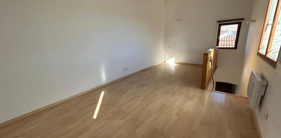 Location Appartement 2 pièces 44m² CARPENTRAS 84200 - Photo 2