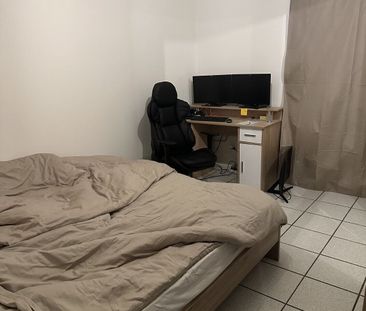 CHARMANT LOGEMENT DANS UN QUARTIER CALME - Photo 5