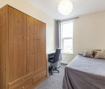 Cowley Road, Oxford - Photo 2