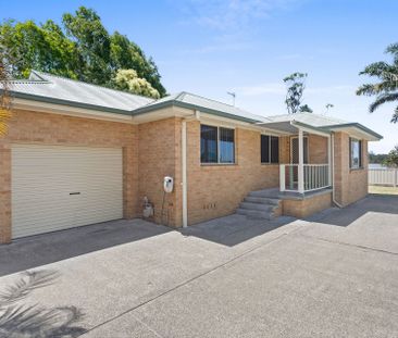 Well Presented Three Bedroom Villa with Lake Views - Photo 2