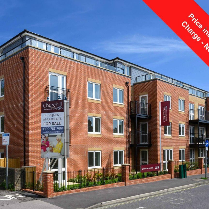 Thackeray Lodge, Fareham - Photo 1