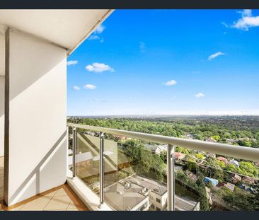 Spacious 2 Bedroom Apartment at Incredibly Convenient Location - Photo 3