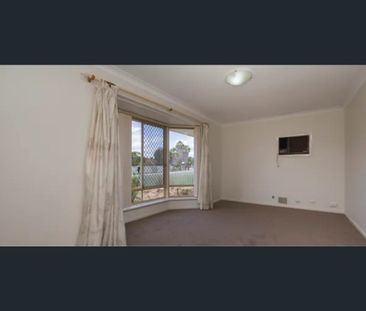 6 Ryland Road, Kelmscott, WA 6111 - Photo 6
