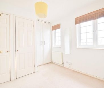 2 bedroom end of terrace house to rent - Photo 1
