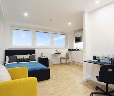 Studio to rent - Photo 6