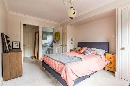 Coniston Court, Bower Hill, Epping, CM16 - Photo 5