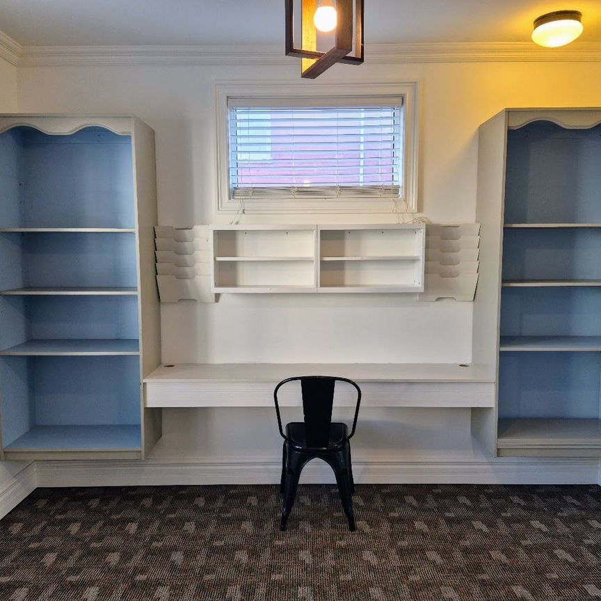 For Lease - 11 Colborne Street Unit# Main, Oshawa, Ontario - Photo 1