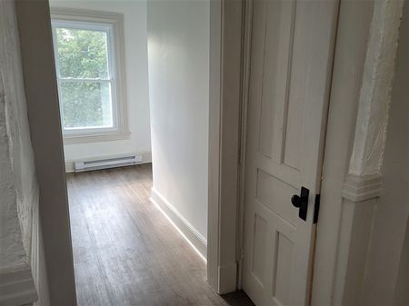 Beau 3 1/2 libre à partir de janvier 2025 situé 193 rue Alexandre, Sherbrooke, J1H 4S8 - Photo 3