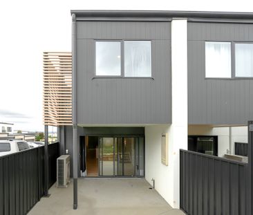 18/22 Jelinek Street, Taylor ACT 2913 - Townhouse For Rent | Domain - Photo 3