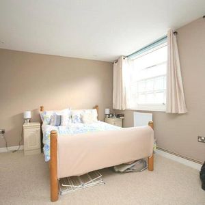 1 bedroom house to rent - Photo 2