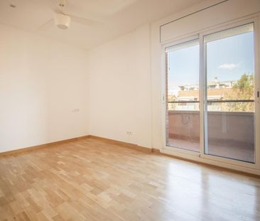 Piso de alquiler en Carrer de València, Can Bou - Photo 6