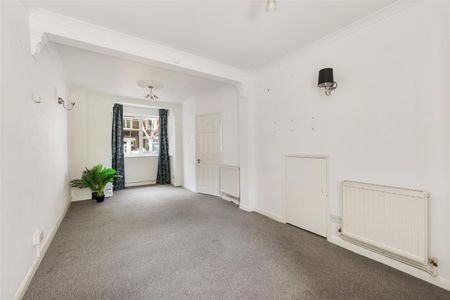 Waverley Road , E17 3LQ - Photo 5