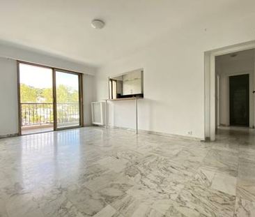 Location Studio - Photo 2
