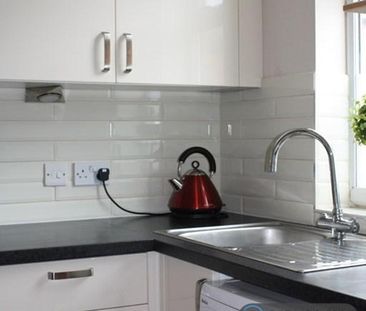 2 bedroom terraced house to rent - Photo 6